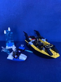 LEGO Juniors 10737 Batman vs Mr Freeze with 2 Minifigures & Manual, 1 Minor Sub
