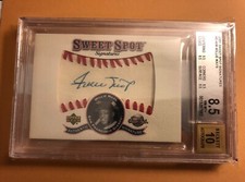 WILLIE MAYS 2001 UD SWEET SPOT SIGNATURES AUTOGRAPH GIANTS AUTO SP BGS 8.5/ 10