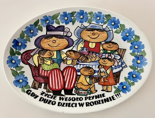 Polish Pottery Life is Fun When There Are Many Children in the Family translated