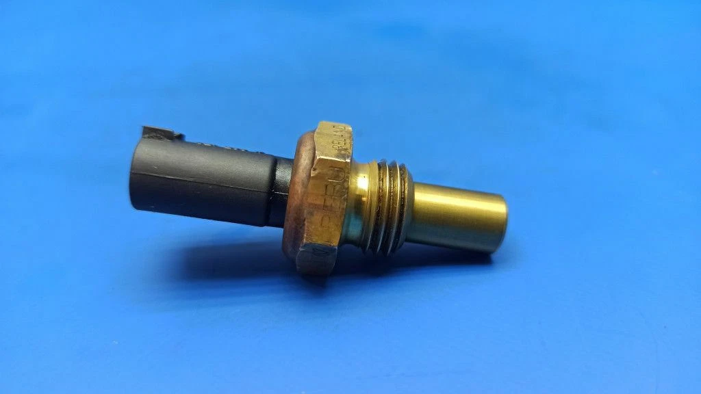 Mercedes-Benz E W212 2011 Diesel oil temperature sensor 