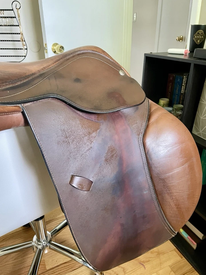 18英寸大学近距离接触鞍  — 第 3/4 张图片