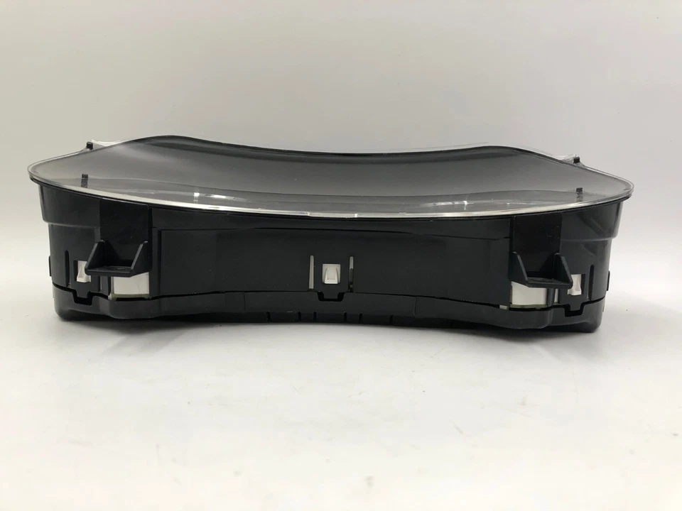 2013 Dodge Charger Speedometer Instrument Cluster 105,748 Miles OEM B03B16092 - Image 3 of 4