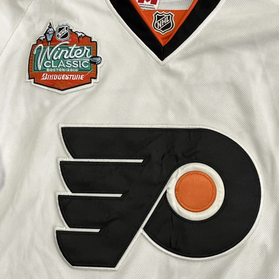 Philadelphia Flyers Jeff Carter #17 2010 Winter Classic Reebok CCM Jersey SZ 48 - Image 2 of 4