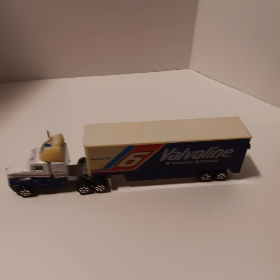 1991 Vintage Mark Martin Roush Racing Road Champs Hauler 1:87 scale - Image 4 of 4