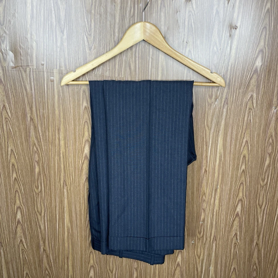 Traje Oakton 2 Piezas Hombre 40R 36x30 Azul Marino Rayas Poliéster Doble Pecho Foto 2 de 4