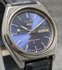 vintage seiko 5 automatic day date movemvent no. 7009 japan made men's watch.