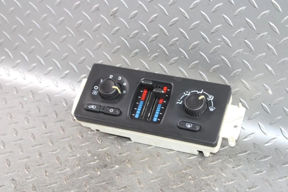 05-06 Tahoe Manual Dual Zone Heat AC Climate Temperature Control OEM Factory WTY Foto 2 de 4