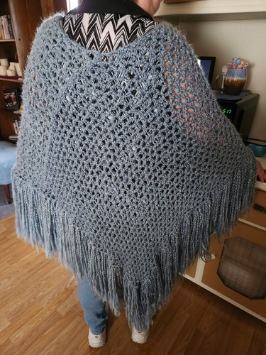 Hand Made Crocheted Poncho And Matching Scarf One Size Fits XL - 3X - 第 4/9 張圖片