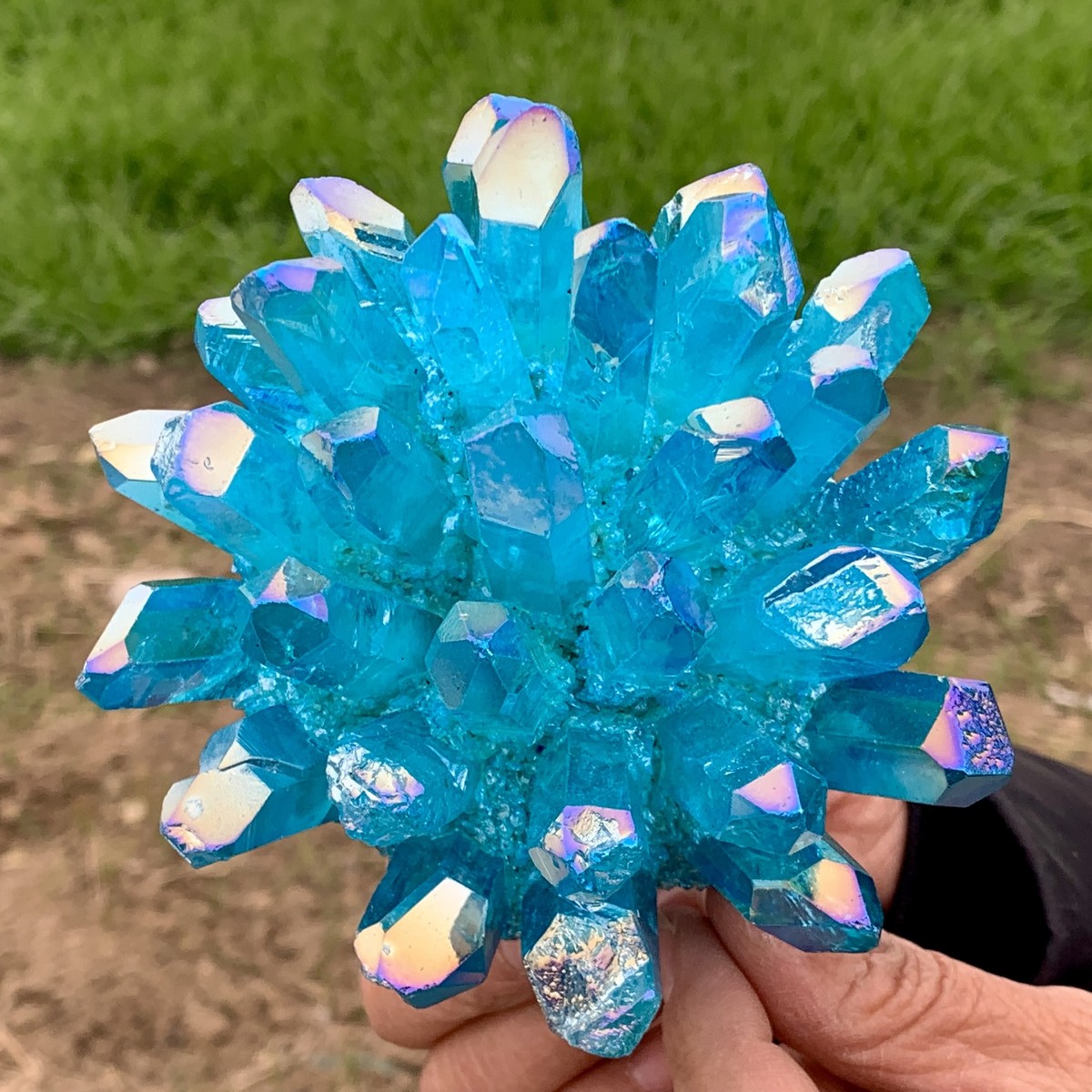 no.0400 ブルーダイヤモンドとspark crystal 1.38lb New Find Blue Phantom Quartz Crystal Cluster