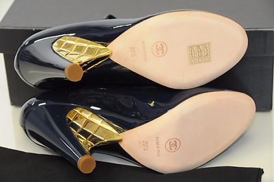 CHANEL ネイビー ハイヒール パンプス New Chanel Buckle Navy Blue Patent Pumps Strap Heels Shoes 39.5 | eBay