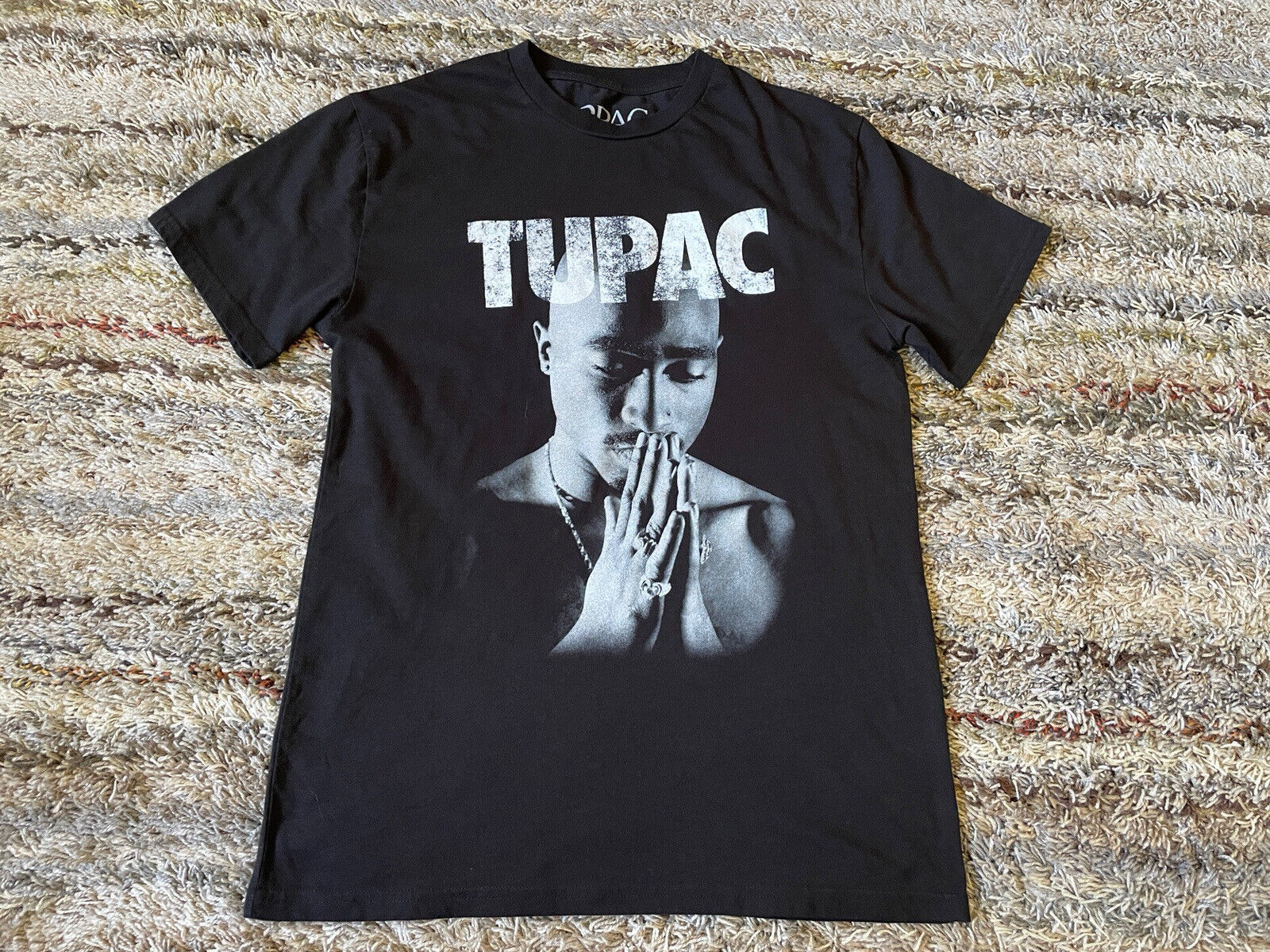 Tupac 2PAC Black Short Sleeve T-Shirt Crew Graphic Tee Mens Size Medium