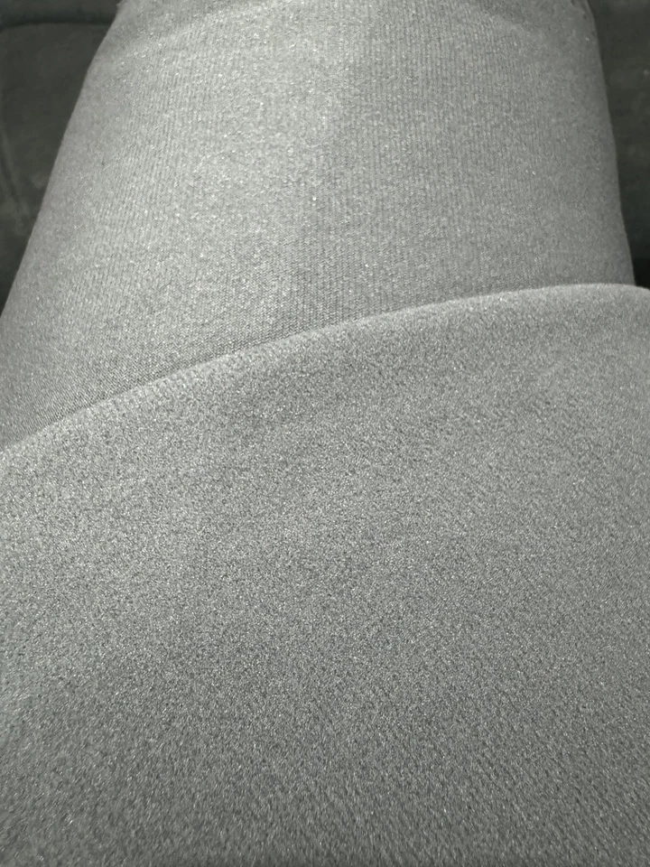 VN SS Holden Commodore Vp/vn/vr/vs Velour Grey Seats,doors Fabric 25i Trim Code - Image 2 of 4