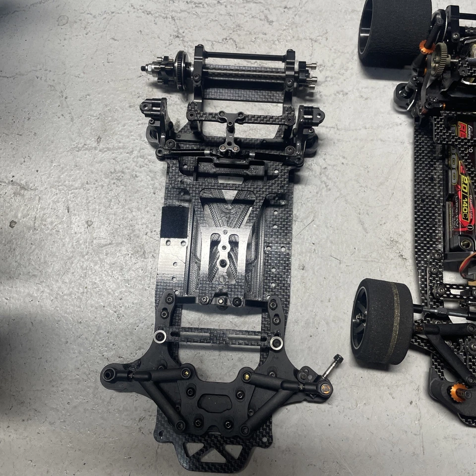 SERPENT S120 Pro 1/12 PANCAR Gt12 Artr With Parts Car - Image 2 of 4