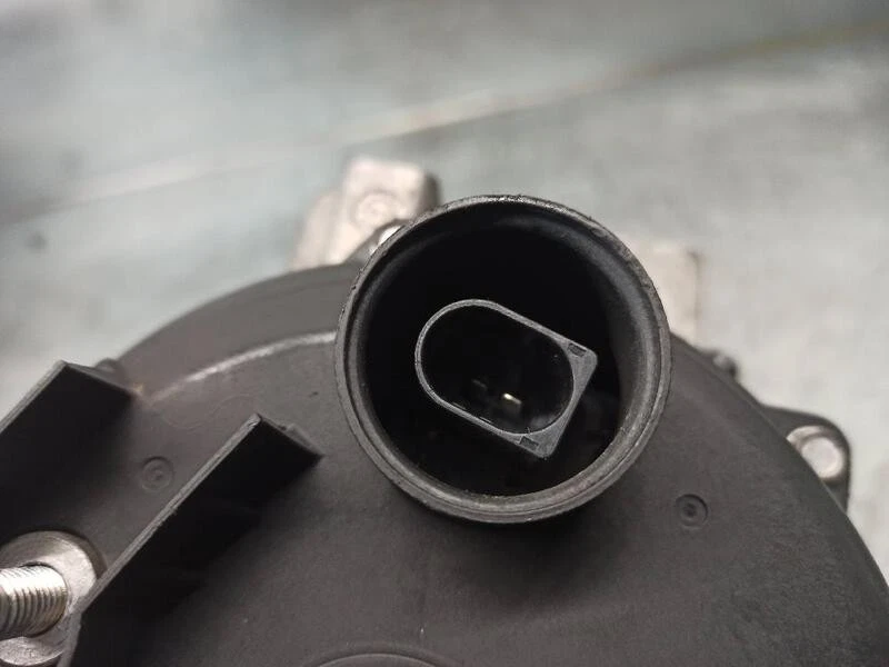 94860301505 alternateur pour PORSCHE CAYENNE (TYP 9PA) S 2002 3550428 - Photo 3/4