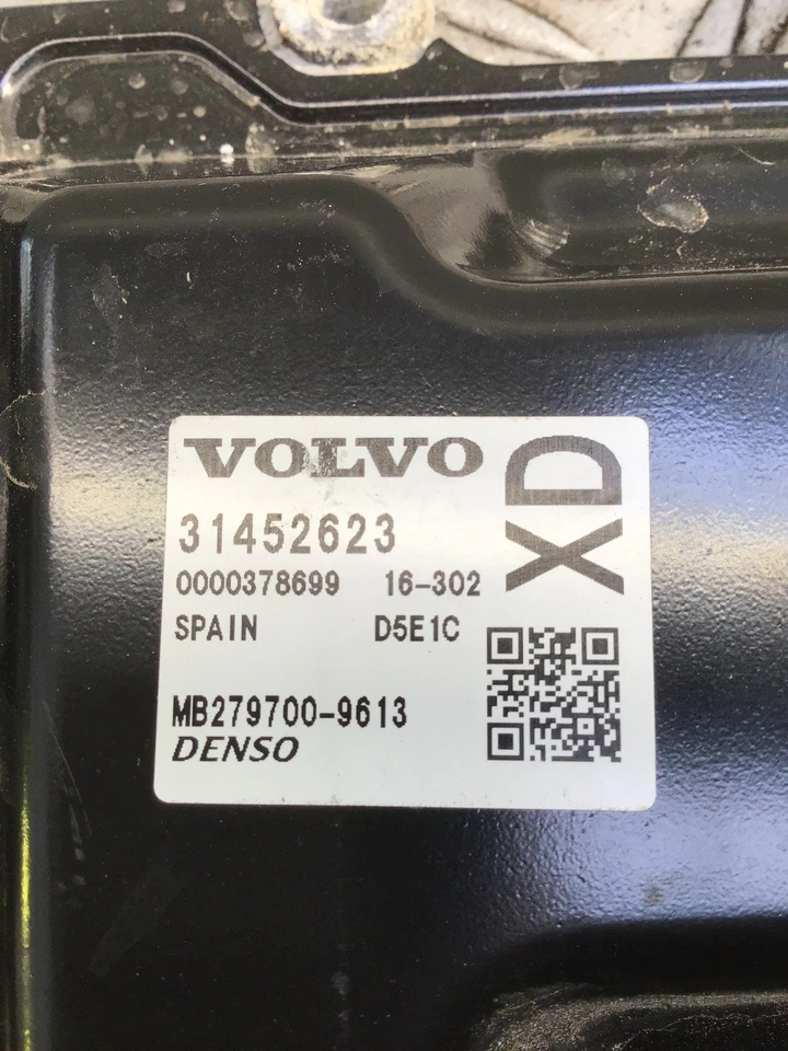 Centralina motore 31452623 Volvo S40 II (544) 1.6 D2 84kW 114cv - Immagine 2 di 3