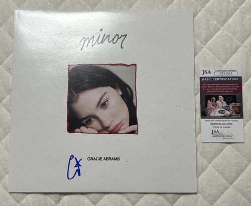 GRACIE ABRAMS SIGNIERTES MINOR VINYL ALBUM - JSA COA - Bild 1 von 2