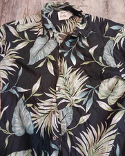 PAU HANA Hawaiian Shirt Mens Medium Black Floral Print Short Sleeve Button Up 