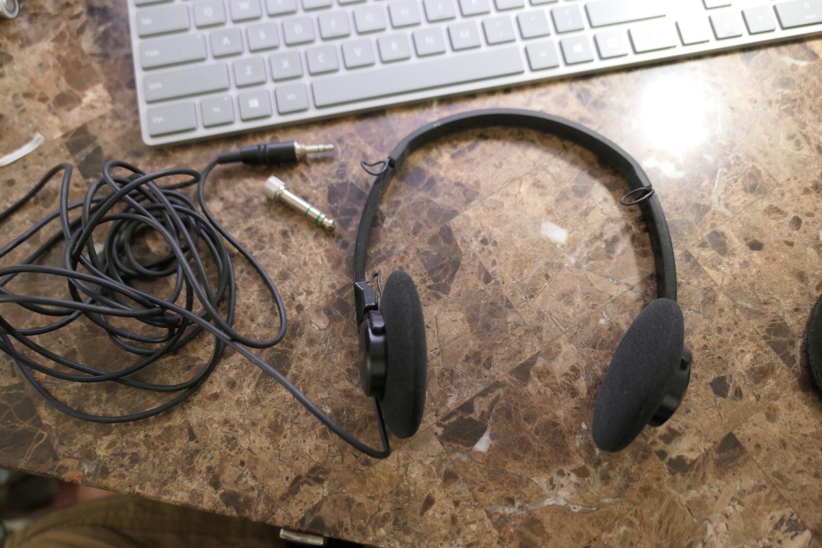 Vintage SONY HEADPHONES MDR-M55 DYNAMIC OLD SCHOOL Stereo HEADSET 