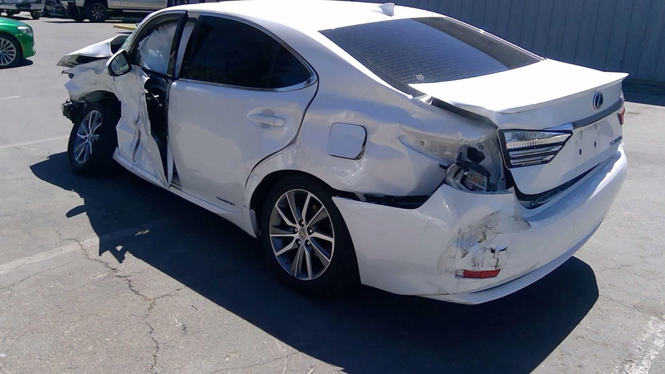 13 14 15 16 17 18 LEXUS ES300H Ventilación Trasera Izquierda Cristal/Ventana Foto 4 de 4