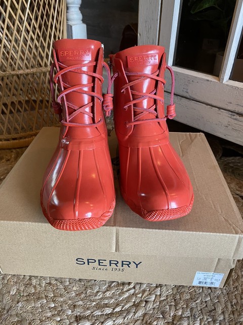 womens red duck boots