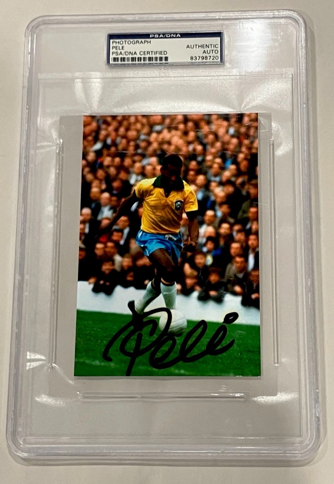 Pele Auto Signed Photo PSA/DNA - 15x10cm photo of the GOAT PSA Authentic