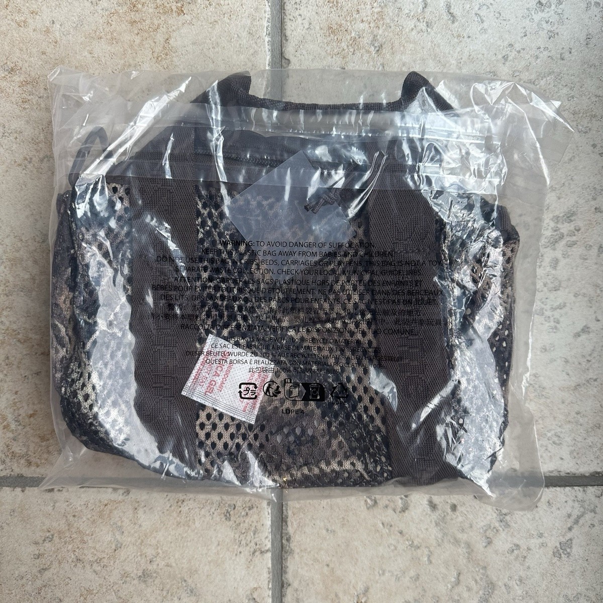 Supreme Mesh Mini Duffle Bag TrueTimber Kanati Camo Brand