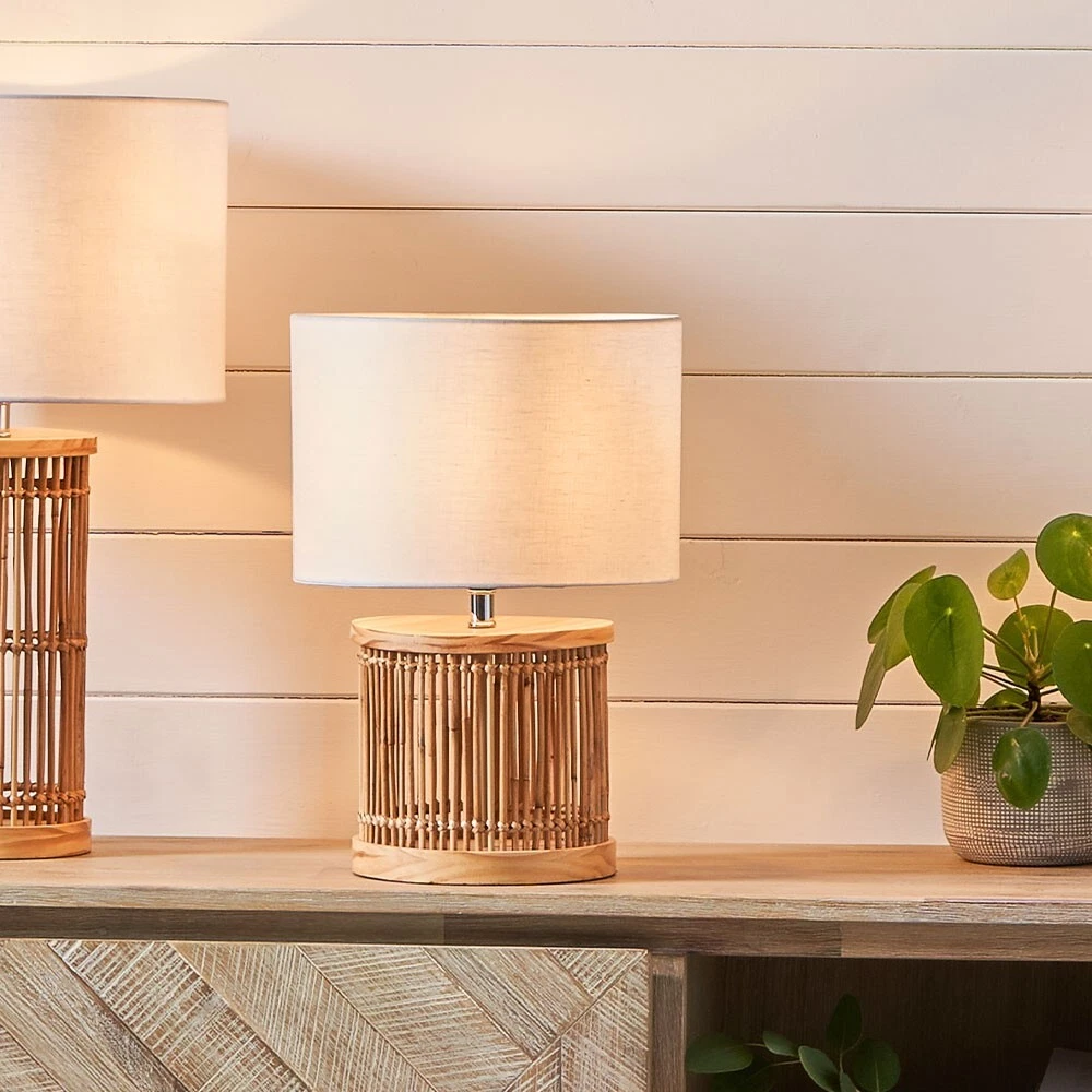 Scandi table lamp outlet