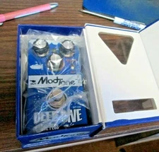 Modtone Deep Dive Octave Plus Guitar effects pedal mod tone blue