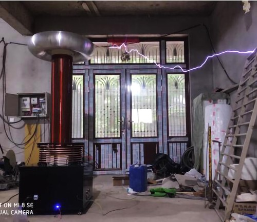Large solid-state Tesla coil music Tesla coil discharge lightning 1m / 1.5 m arc