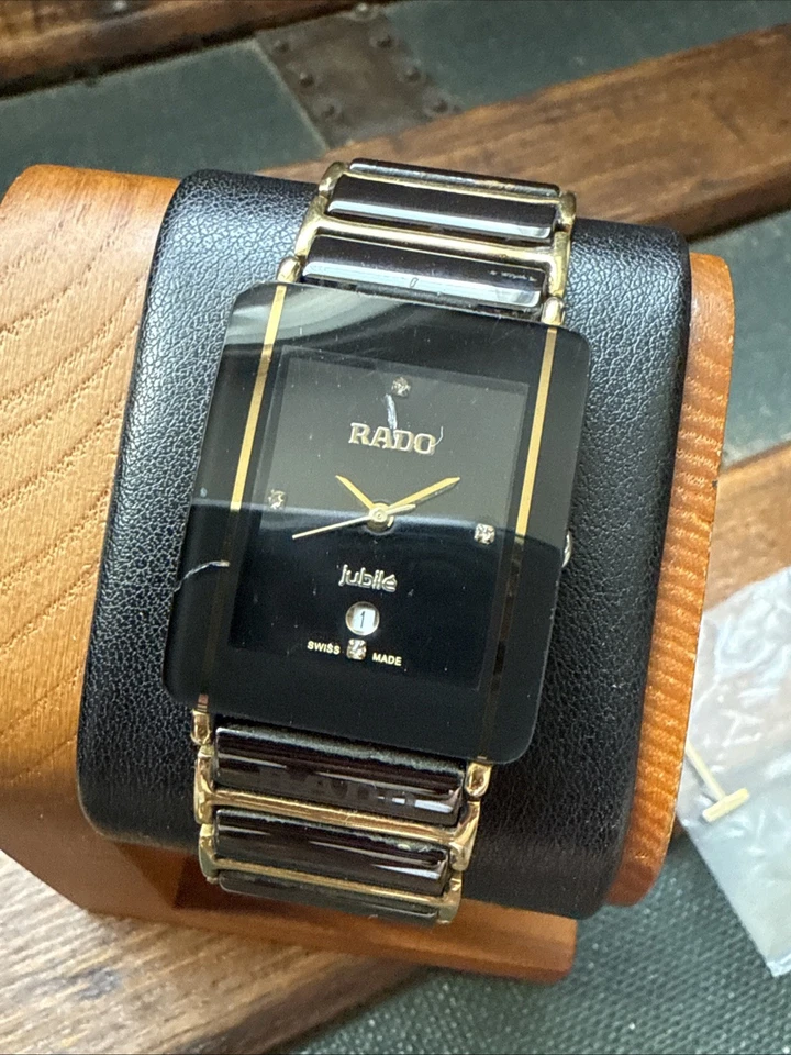 Rado Jubile Diastar 男女通用手表 * 160.0282.3 黑色陶瓷和金色二手状况完好 — 第 2/4 张图片