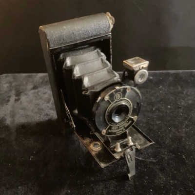 アンティークカメラ＊VEST POCKET KODAK Vest Pocket Kodak camera | Foticos Collection