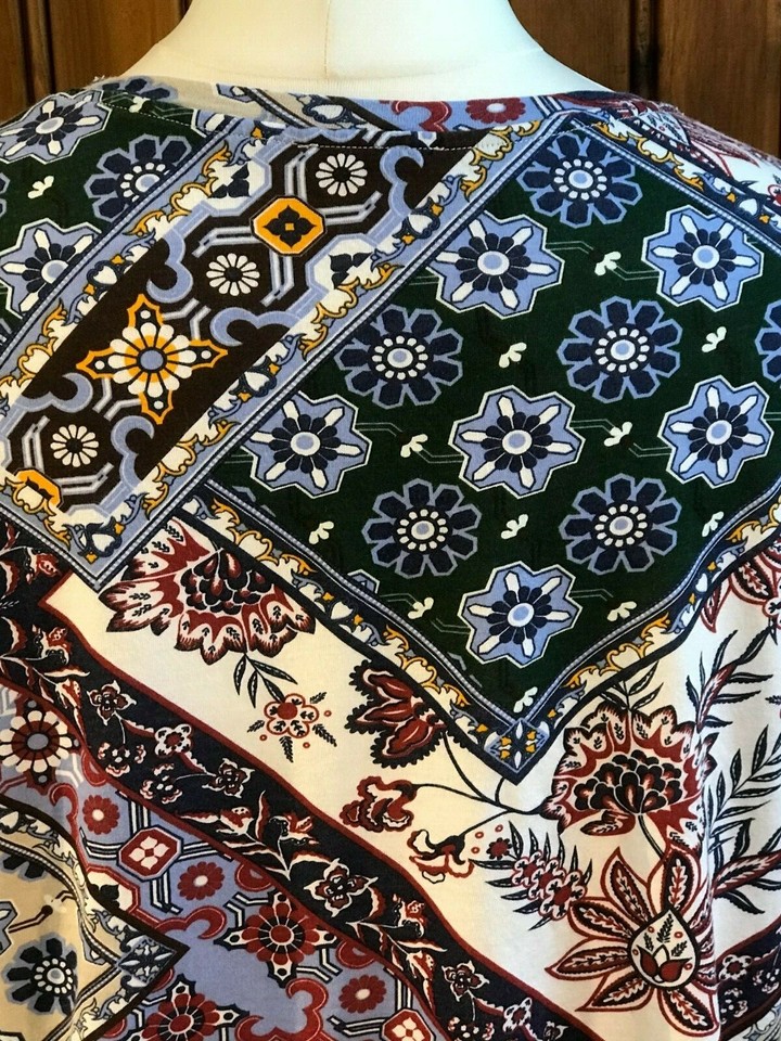 ZARA Ladies Green Blue Geometric Floral Stretch Tshirt Top Short