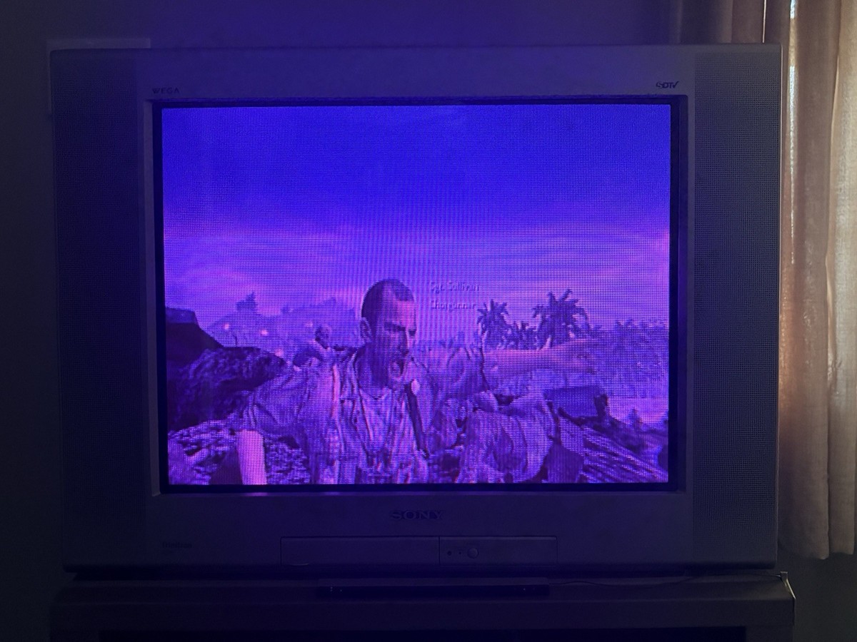 SONY 27” Trinitron Wega GRAIL CRT TV With Original Sony tv Stand