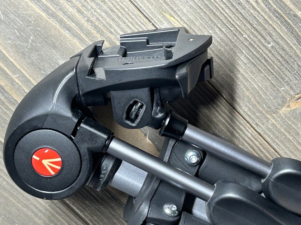 Manfrotto Ball Head Tri Pod 55” Compact Advanced Light Tripod Kit Aluminum - Image 2 of 4