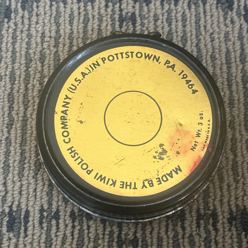 Lata pulidora de zapatos vintage KIWI marrón 3 oz (aproximadamente la mitad llena) con etiqueta de precio antigua Foto 4 de 4