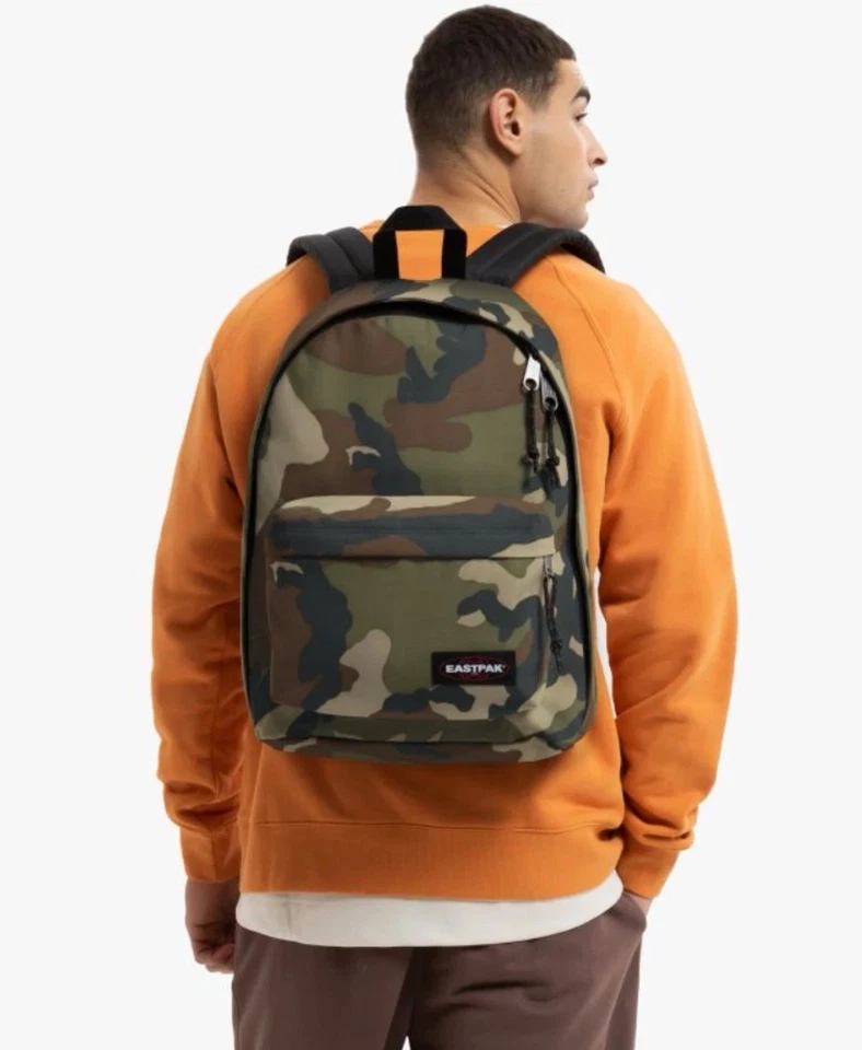 Mochila EastPak Out of Office 181 Camuflada - Totalmente Nueva Foto 2 de 4