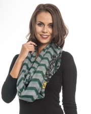 Universal Studios The Wizarding World Of Harry Potter Slytherin Scarf Genuine