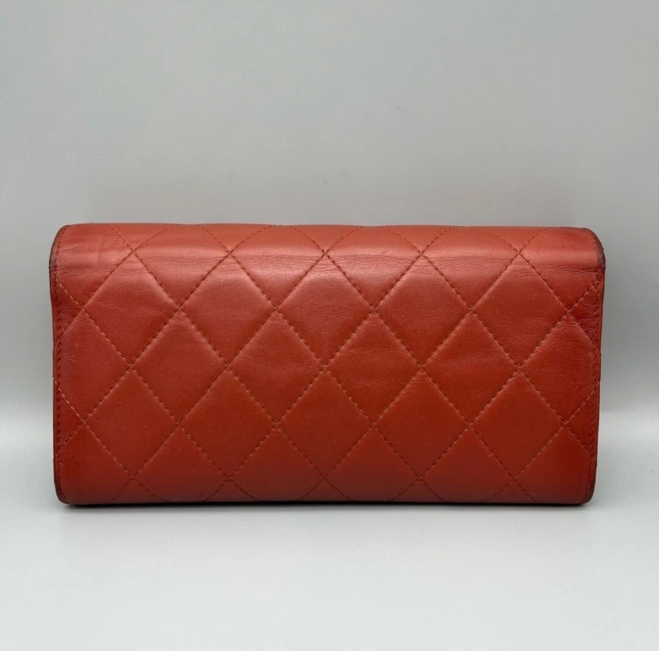 Cartera/cartera de mano Chanel auténtica de cuero acolchada roja del vendedor de EE. UU. Foto 4 de 4