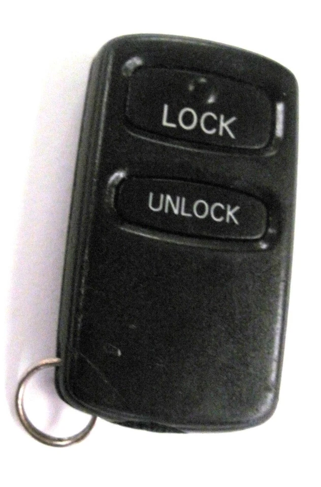 1 OEM Keyless Remote 2004 Mitsubishi Montero Sport Car Key Fob OUCG8D-525M-A fab - Image 2 of 4