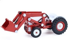 Greenlight 48110-C 1/64 1952 Ford 8N Tractor, Red and White