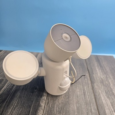 Google Nest Cam Floodlight Outdoor Wall Mount GPLE9 Wired Read 