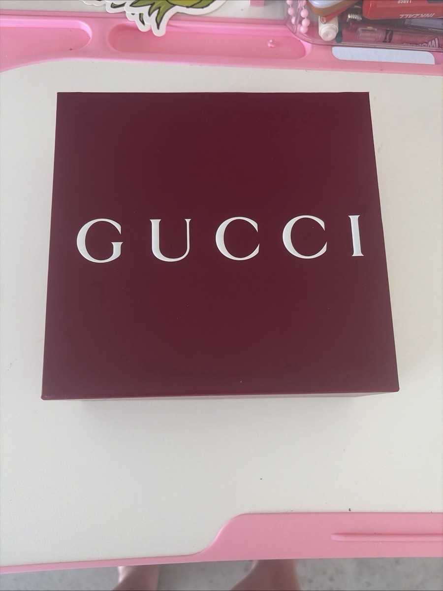 GUCCI 大きめギフトボックス バーガンディ 【公式通販】