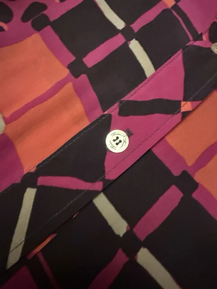 Vestido Camisa Trina Turk Estampado Geométrico 100% Seda Talla 8 Rosa Cuello Fucsia Foto 3 de 4