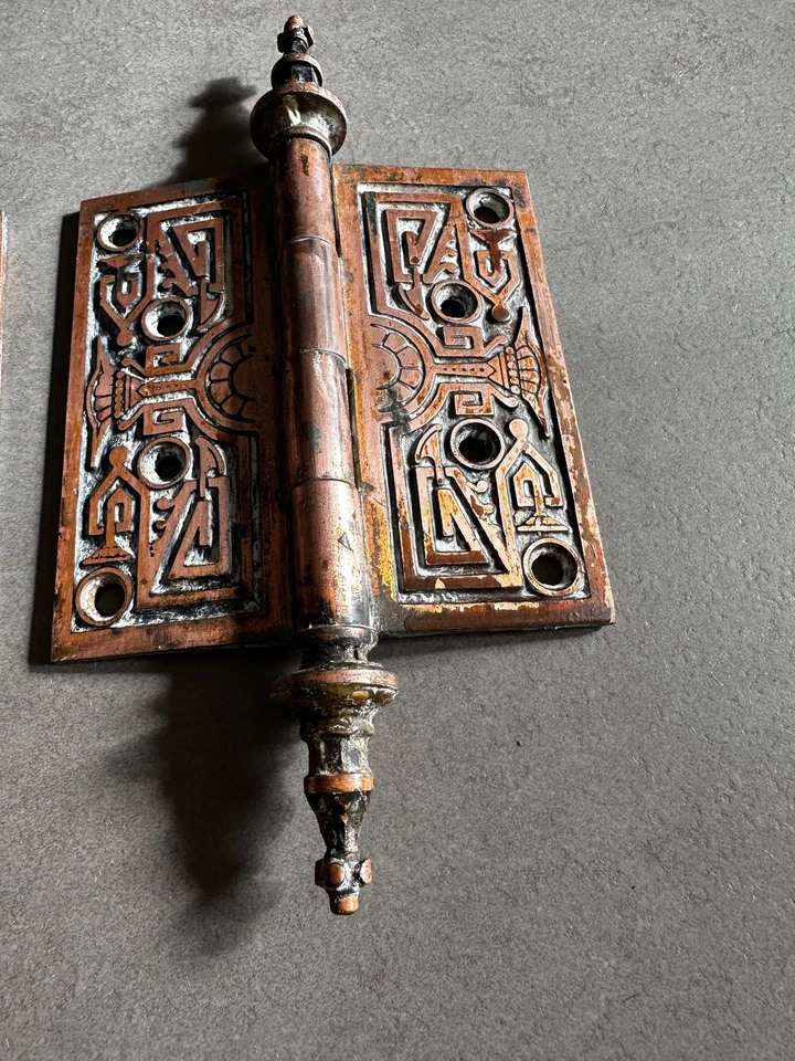 PAR Russell & Erwin VICTORIAN EASTLAKE COBRE SOBRE LATÓN 5"x5" BISAGRAS PUNTA DE CAMPANARIO Foto 3 de 4