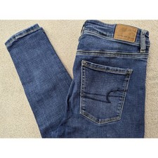 American Eagle Super Hi-Rise Jeggings Size 4 Blue Distressed Ripped Jeans