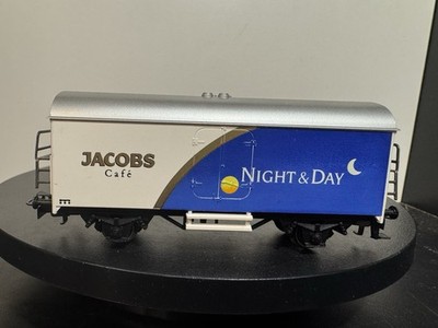 Night & Day'' Jacobs Cafe´Night & Day - gedeckter Güterwagen Märklin #3