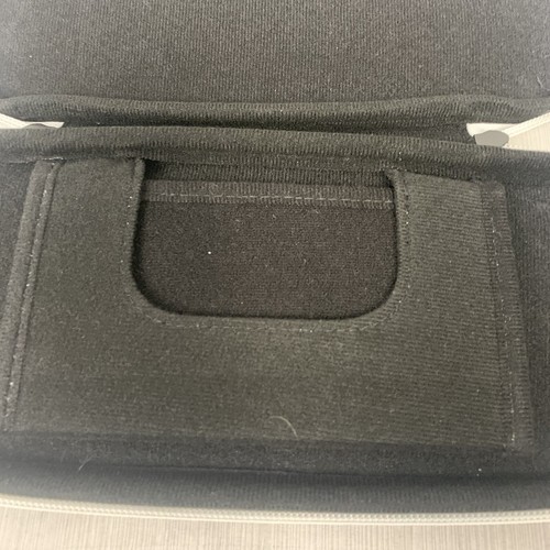 Nintendo SWITCH/Lite, Custodia da Viaggio Morbida da Trasporto Nero/Bianco - Foto 7 di 9
