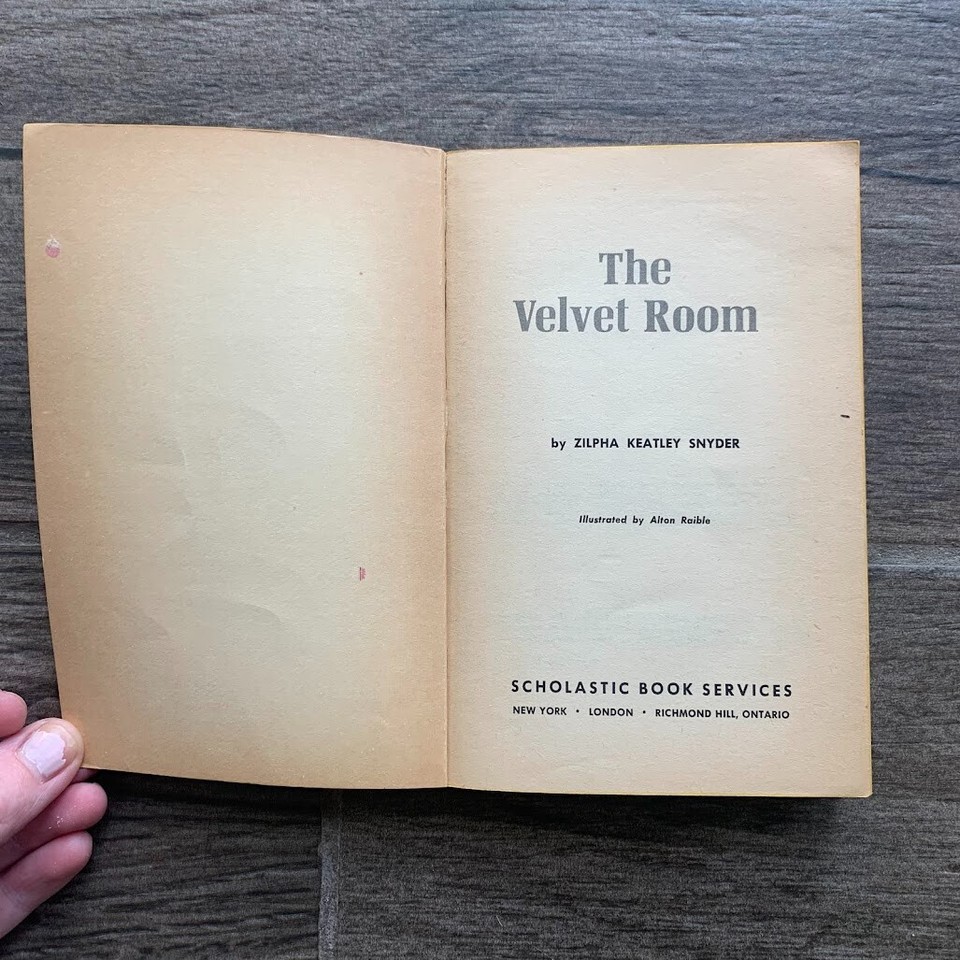 The Velvet Room by Zilpha Keatley Snyder 1965 Paperback Vintage