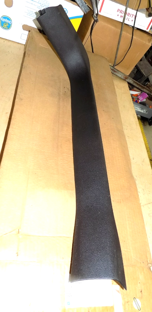 NOS GM 2005-2011 Cadillac CTS LH Front Side Door Sill Plate BLACK