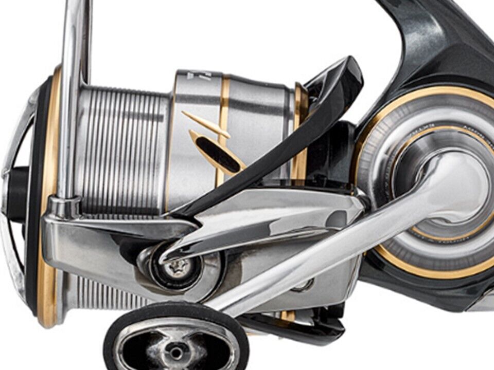 Daiwa 20 Luvias LT2500-XH spinning reel 6.2 Monocoque Body Daiwa 20 Luvias LT2500-XH spinning reel 6.2 Monocoque Body